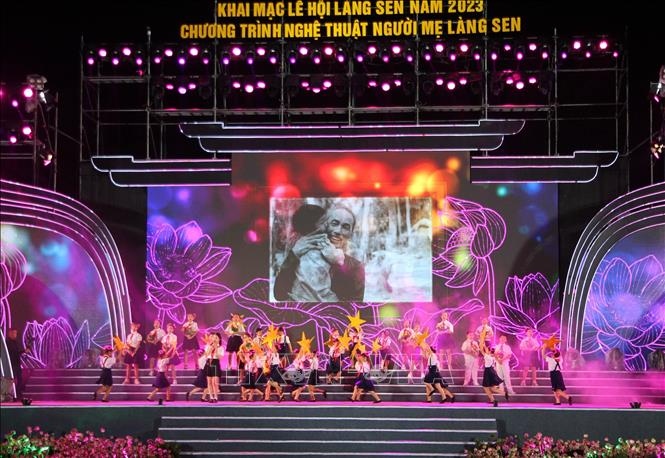 Khai mạc lễ hội Làng Sen 2023 ở Nghệ An